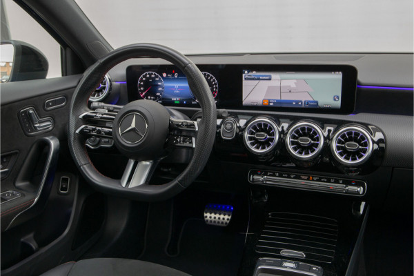 Mercedes-Benz A-Klasse 250 e AMG Premium, Pano, Head-up, Memory, Nightpack, 19"