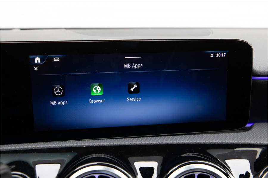 Mercedes-Benz A-Klasse 250 e AMG Premium, Pano, Head-up, Memory, Nightpack, 19"