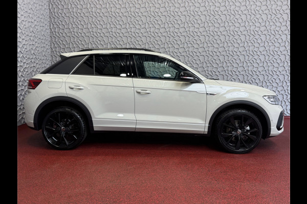 Volkswagen T-Roc 1.5 TSI 150PK R-LINE PANORAMA ✅ NIEUWE AUTO ✅ BLACKLINE EVO IQ LIGHT ALCANTARA ELEK.KLEP CARPLAY STOEL/STUUR VERW. 19"LMV VIR.CO 06/2025 SCHUIFDAK "Volkswagen rijden begint bij Topautos.nl – 75 topmodellen direct op voorraad!"
