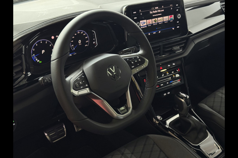 Volkswagen T-Roc 1.5 TSI 150PK R-LINE PANORAMA ✅ NIEUWE AUTO ✅ BLACKLINE EVO IQ LIGHT ALCANTARA ELEK.KLEP CARPLAY STOEL/STUUR VERW. 19"LMV VIR.CO 06/2025 SCHUIFDAK "Volkswagen rijden begint bij Topautos.nl – 75 topmodellen direct op voorraad!"