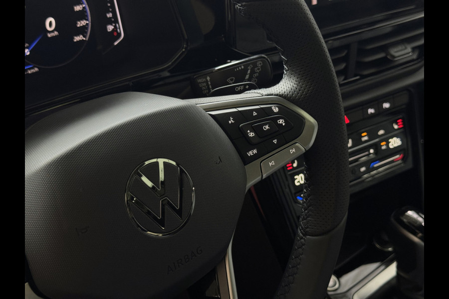 Volkswagen T-Roc 1.5 TSI 150PK R-LINE PANORAMA ✅ NIEUWE AUTO ✅ BLACKLINE EVO IQ LIGHT ALCANTARA ELEK.KLEP CARPLAY STOEL/STUUR VERW. 19"LMV VIR.CO 06/2025 SCHUIFDAK "Volkswagen rijden begint bij Topautos.nl – 75 topmodellen direct op voorraad!"