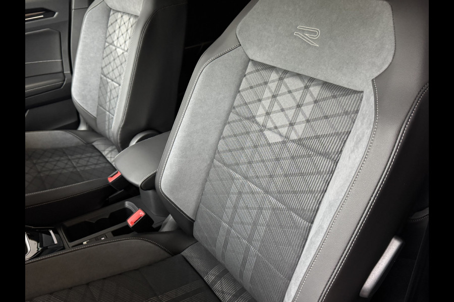 Volkswagen T-Roc 1.5 TSI 150PK R-LINE PANORAMA ✅ NIEUWE AUTO ✅ BLACKLINE EVO IQ LIGHT ALCANTARA ELEK.KLEP CARPLAY STOEL/STUUR VERW. 19"LMV VIR.CO 06/2025 SCHUIFDAK "Volkswagen rijden begint bij Topautos.nl – 75 topmodellen direct op voorraad!"