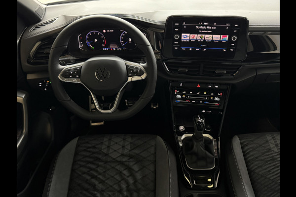 Volkswagen T-Roc 1.5 TSI 150PK R-LINE PANORAMA ✅ NIEUWE AUTO ✅ BLACKLINE EVO IQ LIGHT ALCANTARA ELEK.KLEP CARPLAY STOEL/STUUR VERW. 19"LMV VIR.CO 06/2025 SCHUIFDAK "Volkswagen rijden begint bij Topautos.nl – 75 topmodellen direct op voorraad!"