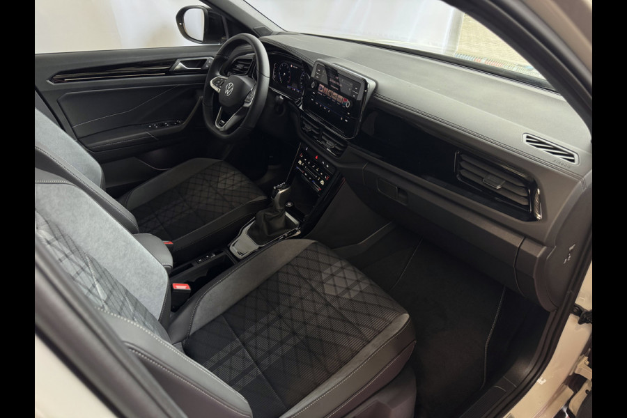 Volkswagen T-Roc 1.5 TSI 150PK R-LINE PANORAMA ✅ NIEUWE AUTO ✅ BLACKLINE EVO IQ LIGHT ALCANTARA ELEK.KLEP CARPLAY STOEL/STUUR VERW. 19"LMV VIR.CO 06/2025 SCHUIFDAK "Volkswagen rijden begint bij Topautos.nl – 75 topmodellen direct op voorraad!"