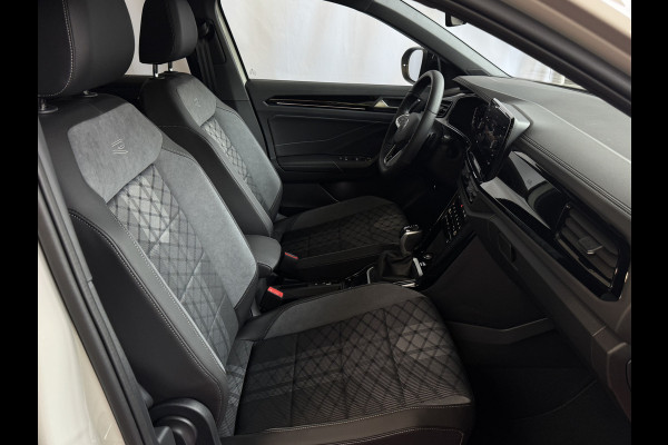 Volkswagen T-Roc 1.5 TSI 150PK R-LINE PANORAMA ✅ NIEUWE AUTO ✅ BLACKLINE EVO IQ LIGHT ALCANTARA ELEK.KLEP CARPLAY STOEL/STUUR VERW. 19"LMV VIR.CO 06/2025 SCHUIFDAK "Volkswagen rijden begint bij Topautos.nl – 75 topmodellen direct op voorraad!"