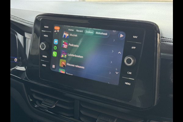 Volkswagen T-Roc 1.5 TSI 150PK R-LINE PANORAMA ✅ NIEUWE AUTO ✅ BLACKLINE EVO IQ LIGHT ALCANTARA ELEK.KLEP CARPLAY STOEL/STUUR VERW. 19"LMV VIR.CO 06/2025 SCHUIFDAK "Volkswagen rijden begint bij Topautos.nl – 75 topmodellen direct op voorraad!"