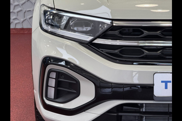 Volkswagen T-Roc 1.5 TSI 150PK R-LINE PANORAMA ✅ NIEUWE AUTO ✅ BLACKLINE EVO IQ LIGHT ALCANTARA ELEK.KLEP CARPLAY STOEL/STUUR VERW. 19"LMV VIR.CO 06/2025 SCHUIFDAK "Volkswagen rijden begint bij Topautos.nl – 75 topmodellen direct op voorraad!"