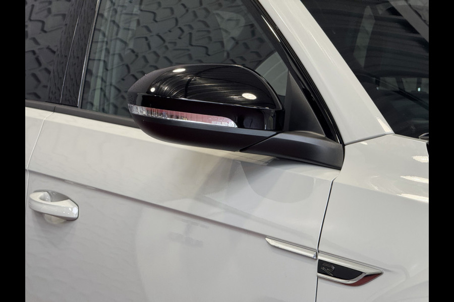 Volkswagen T-Roc 1.5 TSI 150PK R-LINE PANORAMA ✅ NIEUWE AUTO ✅ BLACKLINE EVO IQ LIGHT ALCANTARA ELEK.KLEP CARPLAY STOEL/STUUR VERW. 19"LMV VIR.CO 06/2025 SCHUIFDAK "Volkswagen rijden begint bij Topautos.nl – 75 topmodellen direct op voorraad!"