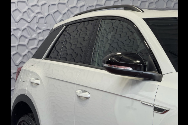 Volkswagen T-Roc 1.5 TSI 150PK R-LINE PANORAMA ✅ NIEUWE AUTO ✅ BLACKLINE EVO IQ LIGHT ALCANTARA ELEK.KLEP CARPLAY STOEL/STUUR VERW. 19"LMV VIR.CO 06/2025 SCHUIFDAK "Volkswagen rijden begint bij Topautos.nl – 75 topmodellen direct op voorraad!"