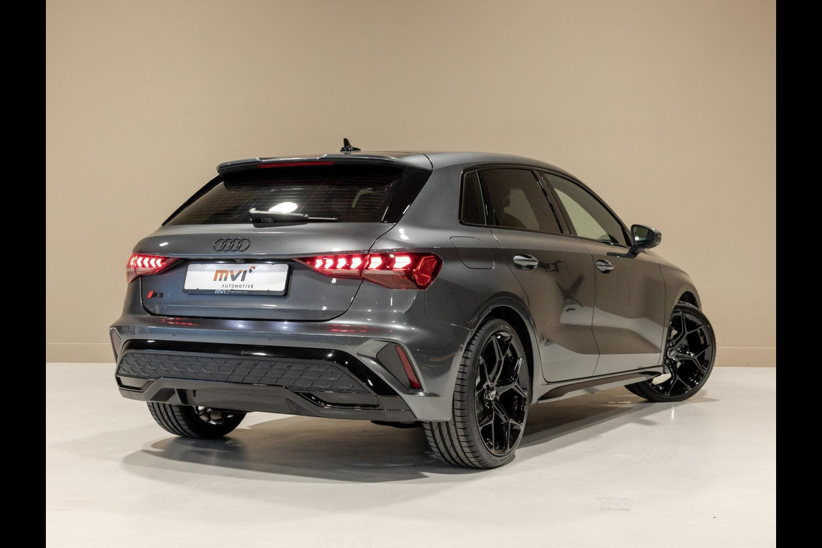 Audi A3 Sportback 35 TFSI S edition / 150pk / Panorama dak / Sonos / Achteruitrij camera /