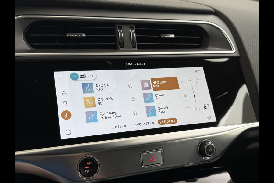 Jaguar I-PACE EV320 SE 90kWh 3Fase ! SOH 95,5% AWD Leer Pano-dak Meridian™ Hifi Memory Navi Ecc 3D-Surround Camera Cruise Control Business Pac Apple Carplay Android Auto Stoel+Stuur+Voorruitverwarming Led Origineel Nederlandse Auto Nieuwprijs €76.050,- Deze kan thuis wél met 11kw/uur laden