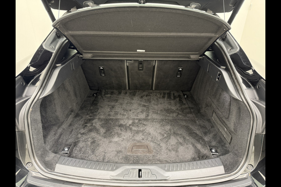 Jaguar I-PACE EV320 SE 90kWh 3Fase ! SOH 95,5% AWD Leer Pano-dak Meridian™ Hifi Memory Navi Ecc 3D-Surround Camera Cruise Control Business Pac Apple Carplay Android Auto Stoel+Stuur+Voorruitverwarming Led Origineel Nederlandse Auto Nieuwprijs €76.050,- Deze kan thuis wél met 11kw/uur laden