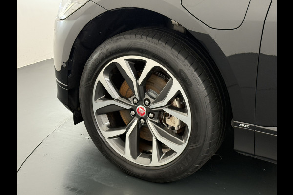 Jaguar I-PACE EV320 SE 90kWh 3Fase ! SOH 95,5% AWD Leer Pano-dak Meridian™ Hifi Memory Navi Ecc 3D-Surround Camera Cruise Control Business Pac Apple Carplay Android Auto Stoel+Stuur+Voorruitverwarming Led Origineel Nederlandse Auto Nieuwprijs €76.050,- Deze kan thuis wél met 11kw/uur laden