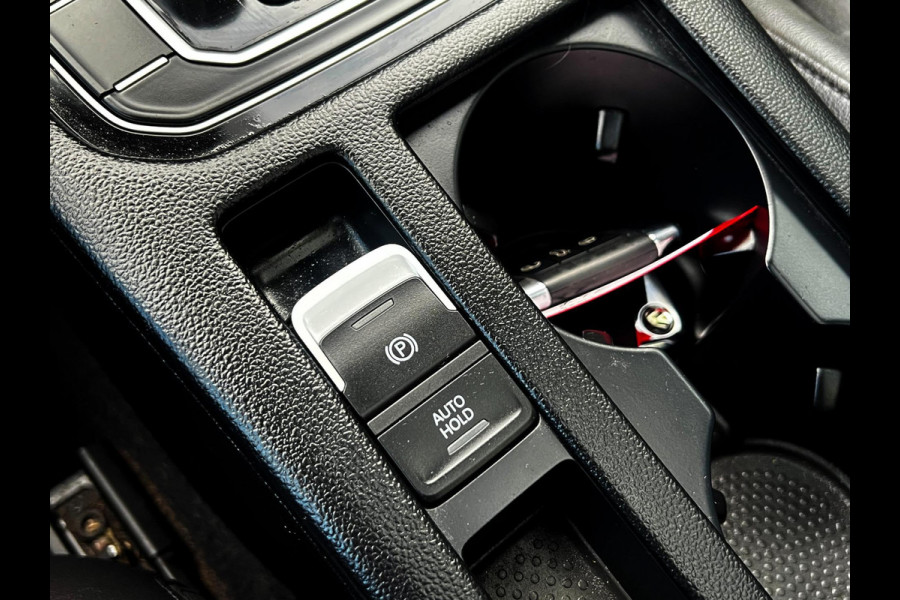 Volkswagen Passat Variant 1.4 TSI GTE Panorama_Camera_Parkeer assist_alkantara