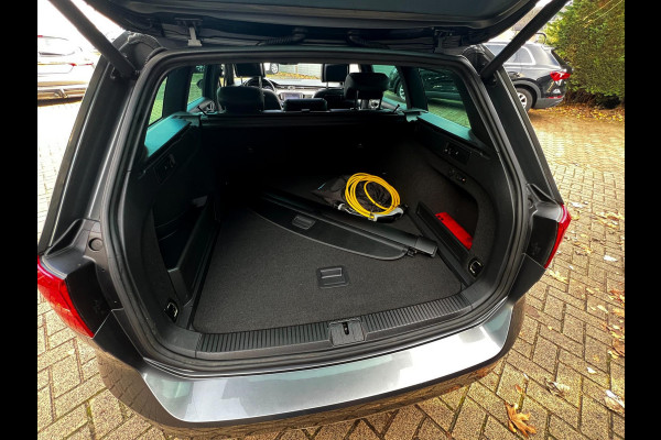 Volkswagen Passat Variant 1.4 TSI GTE Panorama_Camera_Parkeer assist_alkantara