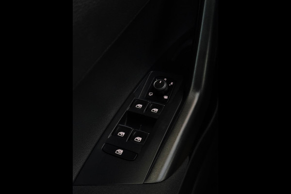 Volkswagen Polo 1.0 TSI R-line IQ CarPlay Camera