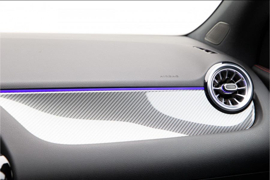 Mercedes-Benz GLA 180 AMG Nightpack, Widescreen, Distronic, Sfeerverlichting 2023