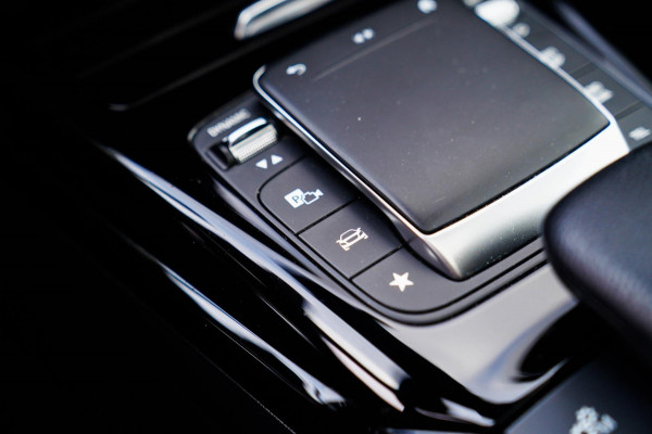 Mercedes-Benz A-Klasse AMG 45 4MATIC+ Premium Plus | Panorama | Sterrenhemel | Sport uitlaat | Burmester | Luxe leder/Alcantara |