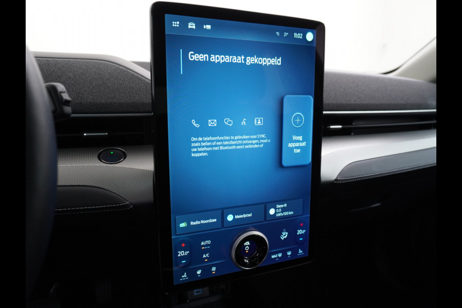 Ford Mustang Mach-E Extended RWD 98kWh SOH 94% 301pk Leer Trekhaak Pano-Dak Adaptive Cruise Lane Centering/change Assist Stop&Go Apple Carpla Elektr.verst.Stoelen+Verwarmd Dual-ECC Fully Active Park Assist Elektr.Achterklep BLISS Driver Alert Warning Keyless Origineel Nederlandse Auto € 63.000- nieuw, Batterijgarantie 8 jaar of 160.000km vanaf nieuw