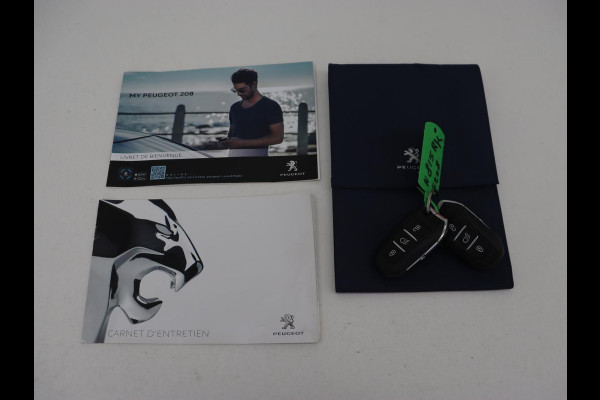 Peugeot e-208 EV Allure Pack 50 kWh | Camera | Carplay | Half leder | Full LED | Parkeerhulp | Climate control | Bluetooth | Cruise control