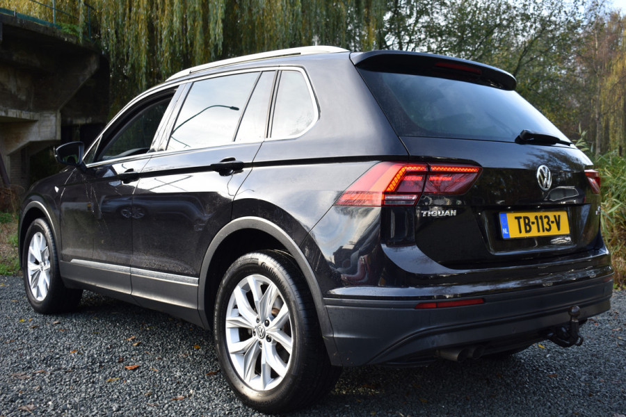 Volkswagen Tiguan TSI 150PK DSG 4MOTION COMFORTLINE BUSINESS NAVI/PDC/TREKHAAK****