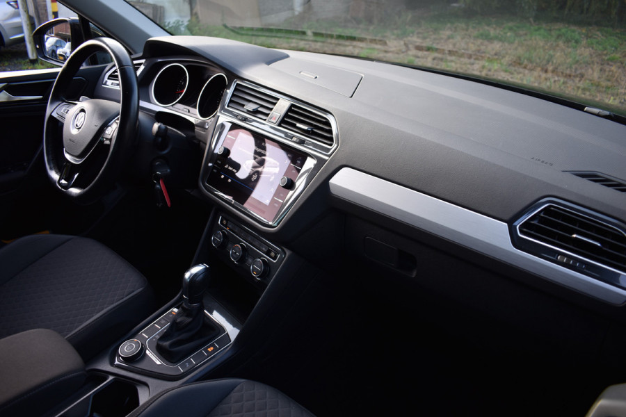 Volkswagen Tiguan TSI 150PK DSG 4MOTION COMFORTLINE BUSINESS NAVI/PDC/TREKHAAK****