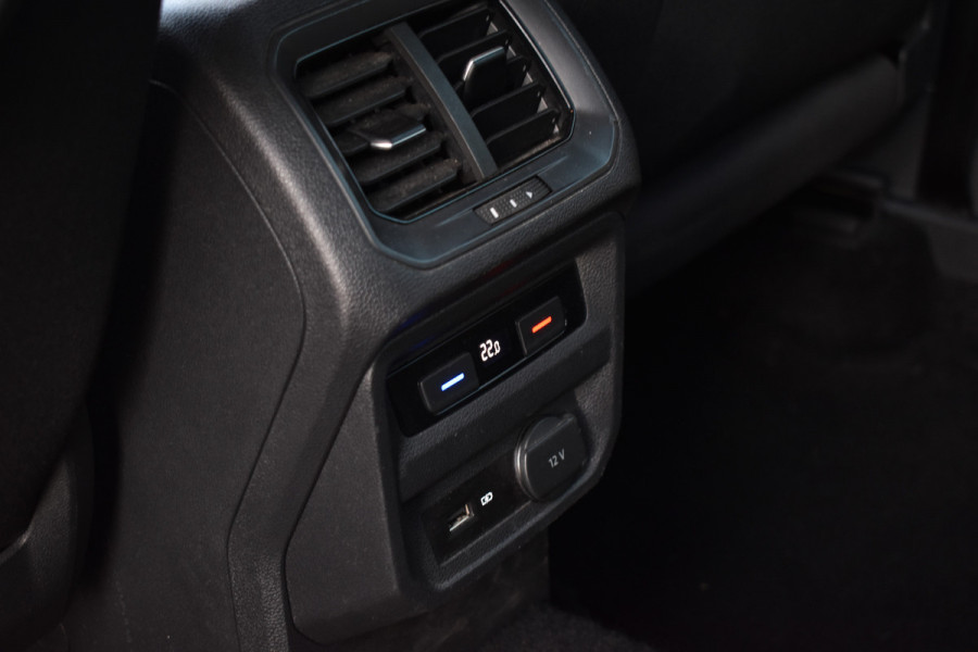 Volkswagen Tiguan TSI 150PK DSG 4MOTION COMFORTLINE BUSINESS NAVI/PDC/TREKHAAK****