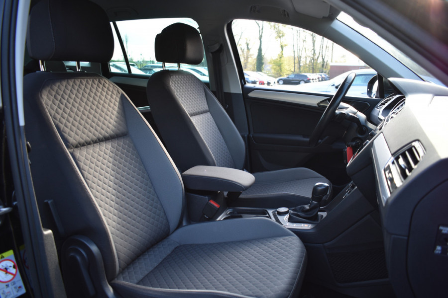 Volkswagen Tiguan TSI 150PK DSG 4MOTION COMFORTLINE BUSINESS NAVI/PDC/TREKHAAK****
