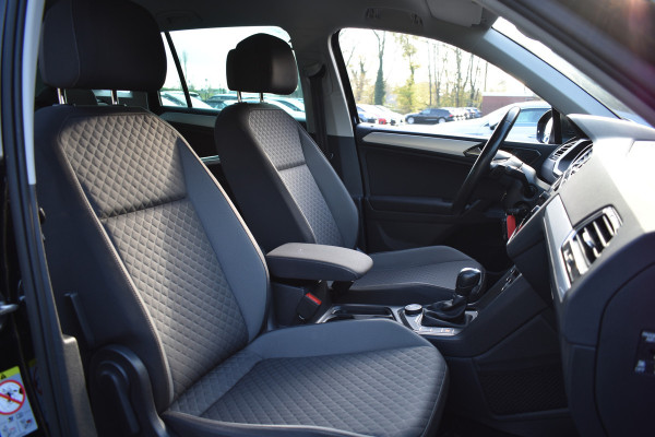 Volkswagen Tiguan TSI 150PK DSG 4MOTION COMFORTLINE BUSINESS NAVI/PDC/TREKHAAK****