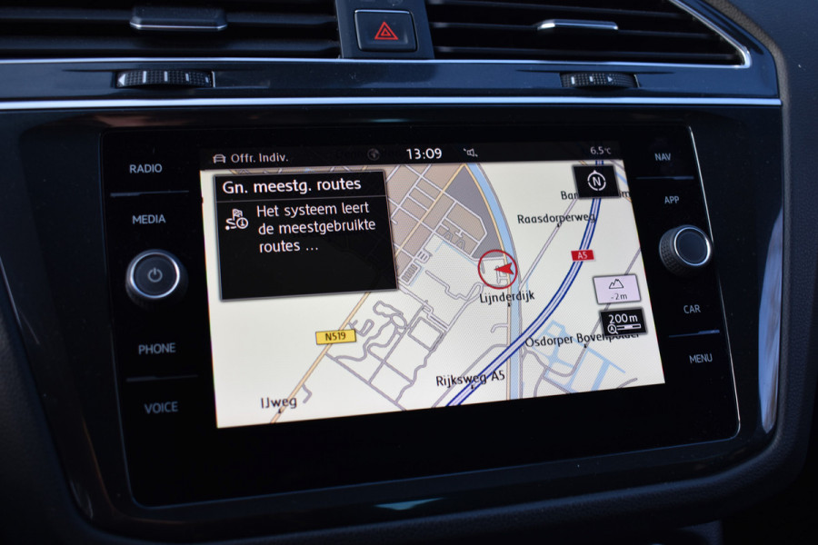 Volkswagen Tiguan TSI 150PK DSG 4MOTION COMFORTLINE BUSINESS NAVI/PDC/TREKHAAK****