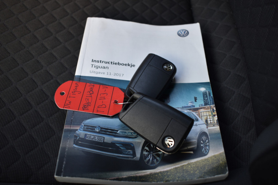 Volkswagen Tiguan TSI 150PK DSG 4MOTION COMFORTLINE BUSINESS NAVI/PDC/TREKHAAK****