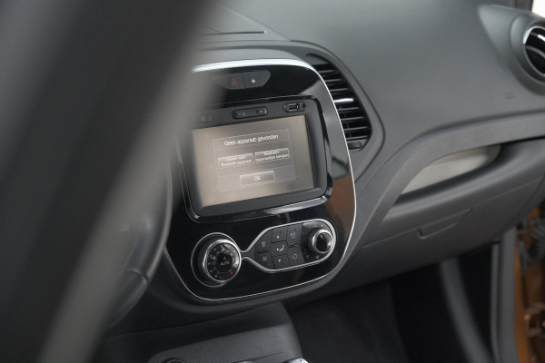 Renault Captur TCe 120 EDC Intens | Camera | Stoelverwarming | Navigatie | Parkeersensoren