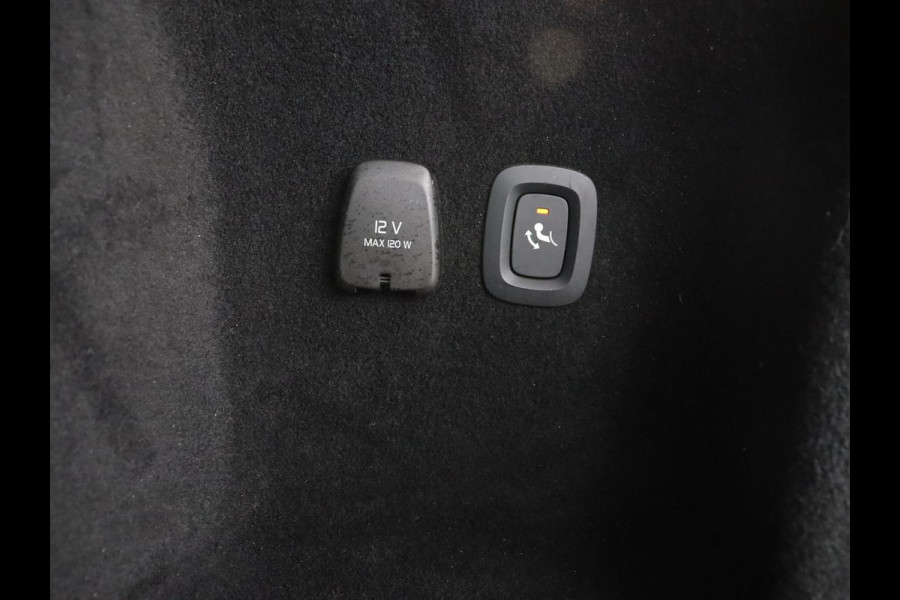 Volvo V60 2.0 T5 Momentum | 1e eigenaar | Leder | Trekhaak | Adaptive cruise | Stoelverwarming | Carplay | Navigatie | 18'' | Climate control | Parkeerhulp