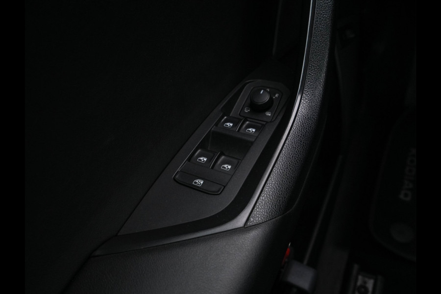 Škoda Kodiaq 1.5 TSI Business Edition (INCL-BTW) *ADAPTIVE-CRUISE | LEATHER-FABRIC | FULL-LED | CANTON-SOUND | HEATED-SPORTSEATS | KEYLESS | NAVI-FULLMAP | CAMERA | DAB+ | ECC | PDC | TOWBAR | 18''ALU*