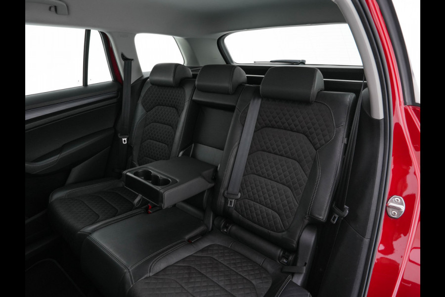 Škoda Kodiaq 1.5 TSI Business Edition (INCL-BTW) *ADAPTIVE-CRUISE | LEATHER-FABRIC | FULL-LED | CANTON-SOUND | HEATED-SPORTSEATS | KEYLESS | NAVI-FULLMAP | CAMERA | DAB+ | ECC | PDC | TOWBAR | 18''ALU*