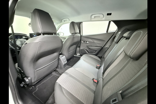 Peugeot e-2008 EV Allure Pack 50kWh SOH 89% Navi* Ecc 360°Camera Apple Carplay Android Auto Cruise Control Lmv 17" Led Keyless Privacy Glas Rijstrooksensor 1e Eigenaar Origineel Nederlandse Auto