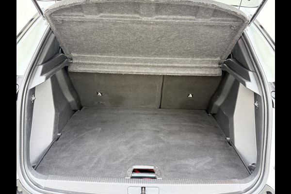 Peugeot e-2008 EV Allure Pack 50kWh SOH 89% Navi* Ecc 360°Camera Apple Carplay Android Auto Cruise Control Lmv 17" Led Keyless Privacy Glas Rijstrooksensor 1e Eigenaar Origineel Nederlandse Auto