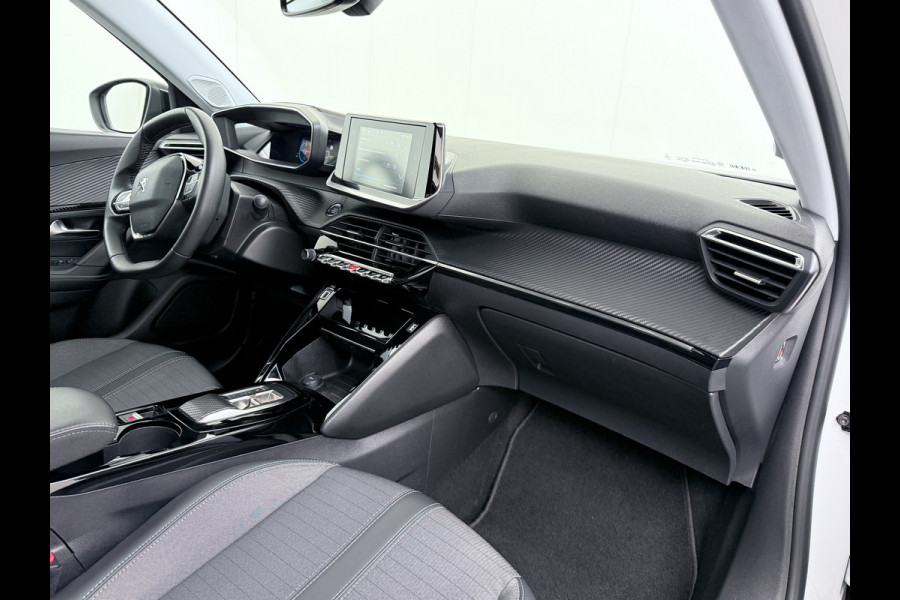 Peugeot e-2008 EV Allure Pack 50kWh SOH 89% Navi* Ecc 360°Camera Apple Carplay Android Auto Cruise Control Lmv 17" Led Keyless Privacy Glas Rijstrooksensor 1e Eigenaar Origineel Nederlandse Auto