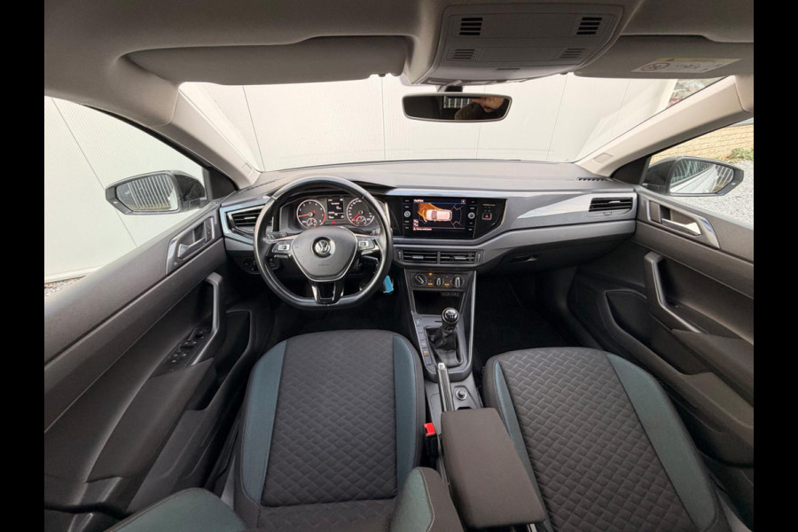 Volkswagen Polo 1.0 IQ Drive ACC Carplay Parkpilot Stoelverw PDC Dealer-Onderh