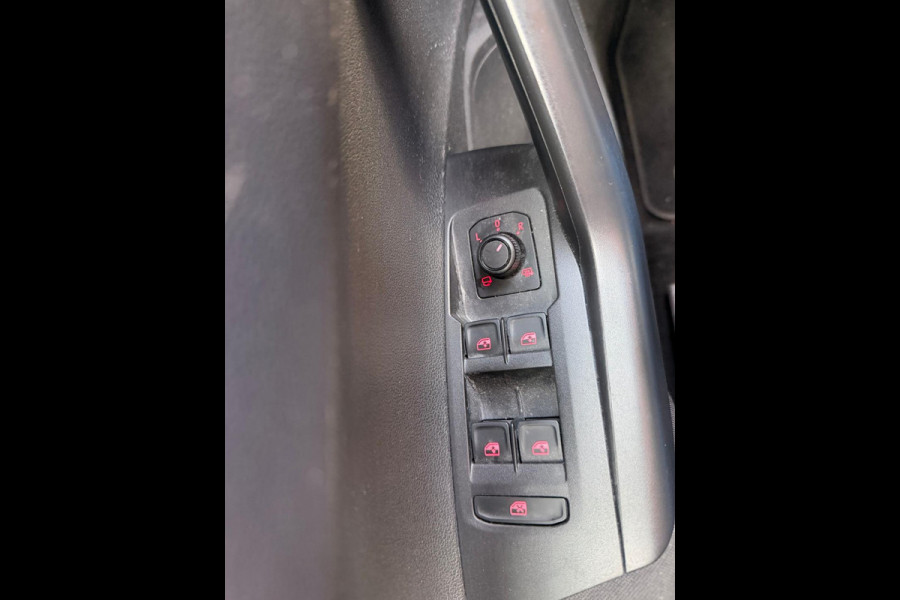 Volkswagen Polo 1.0 IQ Drive ACC Carplay Parkpilot Stoelverw PDC Dealer-Onderh