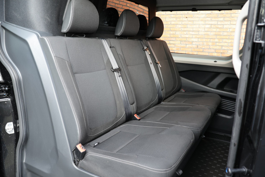 Renault Trafic 2.0 dCi 170 PK L2H1 DC | CarPlay | Camera | Navigatie | LED Koplampen | Climate control | Trekhaak | Cruise control | 5-Zitter | Nieuwe APK | NAP Logisch