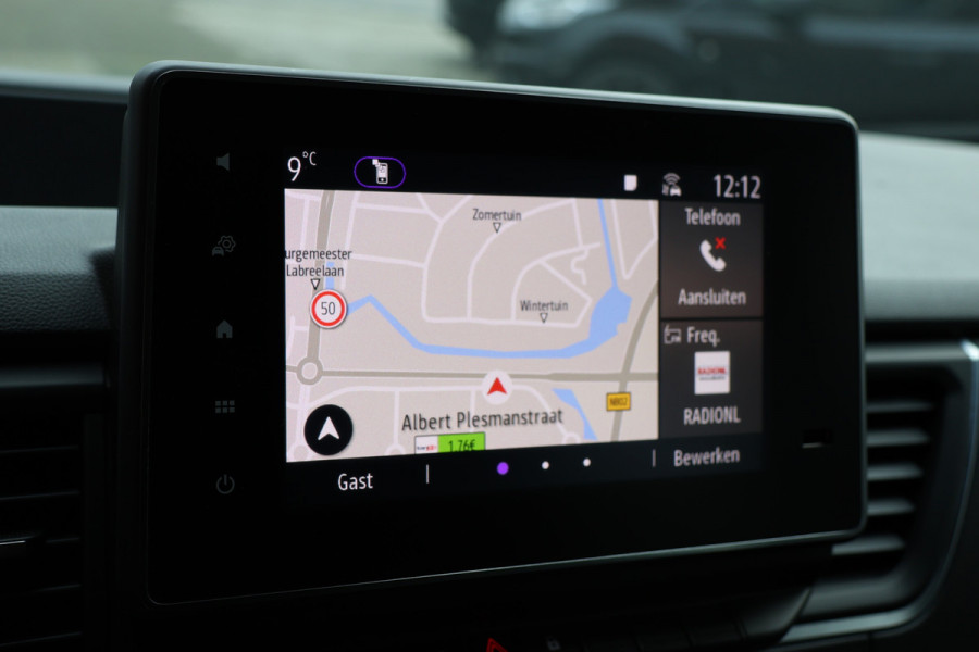 Renault Trafic 2.0 dCi 170 PK L2H1 DC | CarPlay | Camera | Navigatie | LED Koplampen | Climate control | Trekhaak | Cruise control | 5-Zitter | Nieuwe APK | NAP Logisch