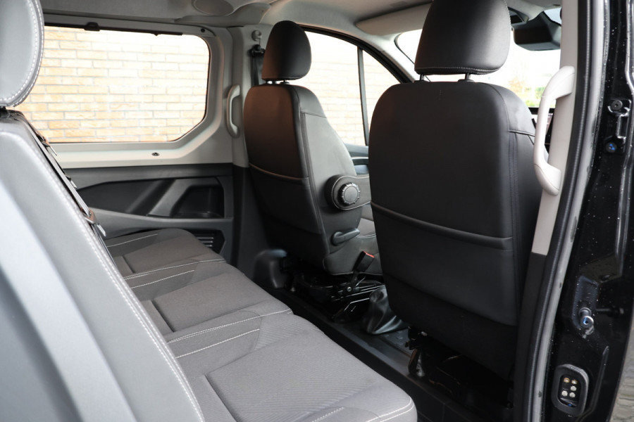 Renault Trafic 2.0 dCi 170 PK L2H1 DC | CarPlay | Camera | Navigatie | LED Koplampen | Climate control | Trekhaak | Cruise control | 5-Zitter | Nieuwe APK | NAP Logisch