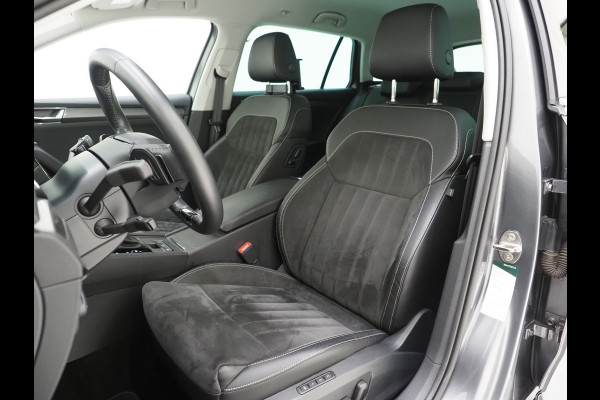 Škoda Superb Combi 1.4 TSI iV 218PK Style | Leder/Alcantara | Trekhaak | Adaptive Cruise | 360 | Virtual | Memory | DAB | Carplay