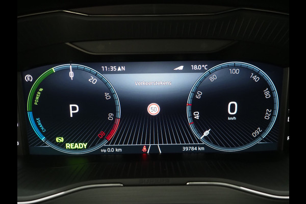Škoda Superb Combi 1.4 TSI iV 218PK Style | Leder/Alcantara | Trekhaak | Adaptive Cruise | 360 | Virtual | Memory | DAB | Carplay