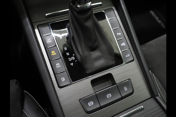 Škoda Superb Combi 1.4 TSI iV 218PK Style | Leder/Alcantara | Trekhaak | Adaptive Cruise | 360 | Virtual | Memory | DAB | Carplay