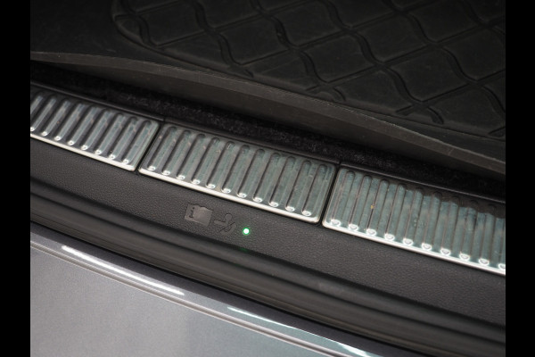 Škoda Superb Combi 1.4 TSI iV 218PK Style | Leder/Alcantara | Trekhaak | Adaptive Cruise | 360 | Virtual | Memory | DAB | Carplay