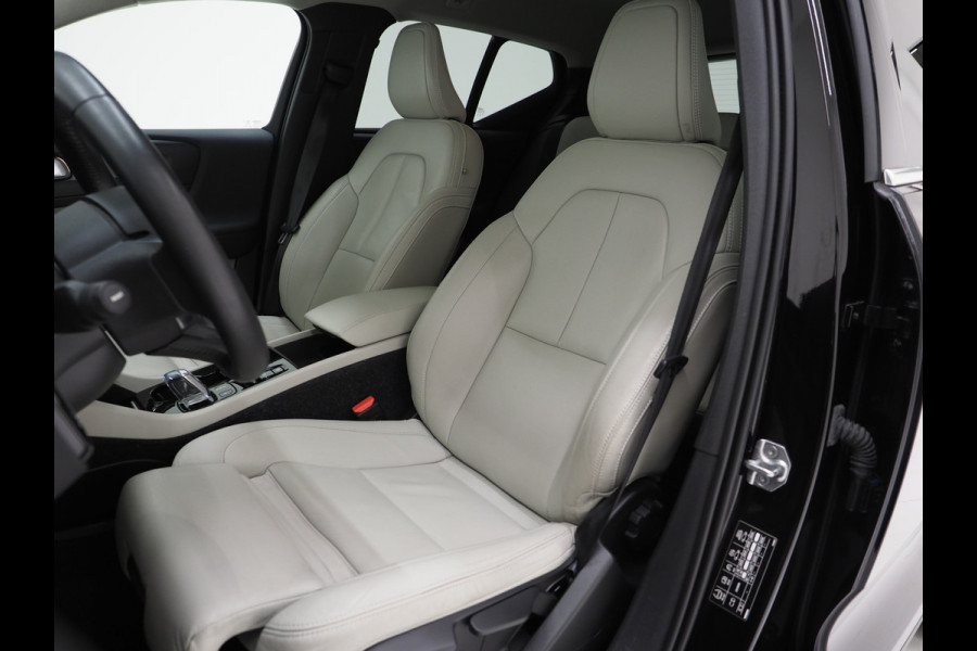 Volvo XC40 1.5 T5 Recharge Inscription | Leder | Camera | Trekhaak | Keyless | Virtual | LED | Carplay