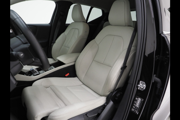 Volvo XC40 1.5 T5 Recharge Inscription | Leder | Camera | Trekhaak | Keyless | Virtual | LED | Carplay