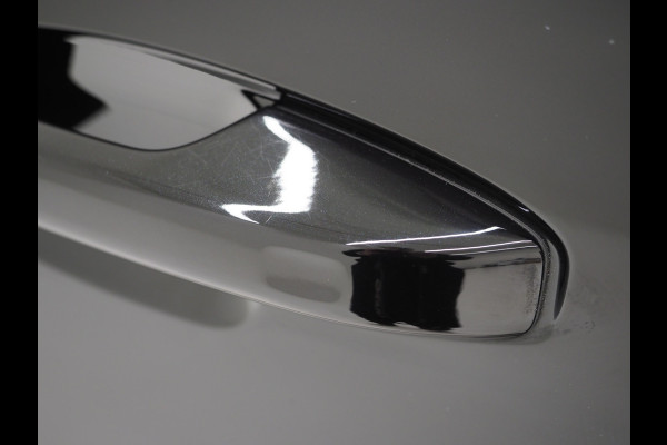 Volvo XC40 1.5 T5 Recharge Inscription | Leder | Camera | Trekhaak | Keyless | Virtual | LED | Carplay